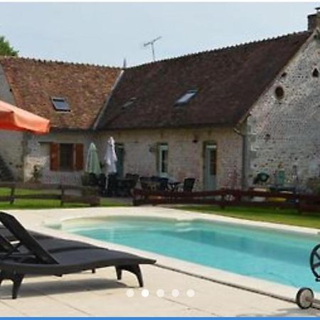 La Ferme Du Chateau Sas Gites Et Chambres D'Hotes Tresnay Buitenkant foto