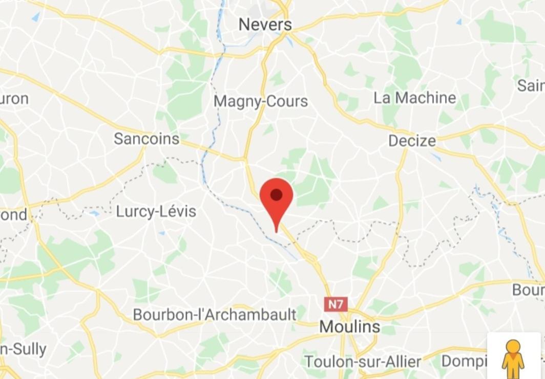 La Ferme Du Chateau Sas Gites Et Chambres D'Hotes Tresnay Buitenkant foto